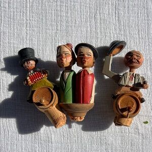 VTG Anri Carved Wood Wine Bottle Stopper Folk Art.(3)❤️